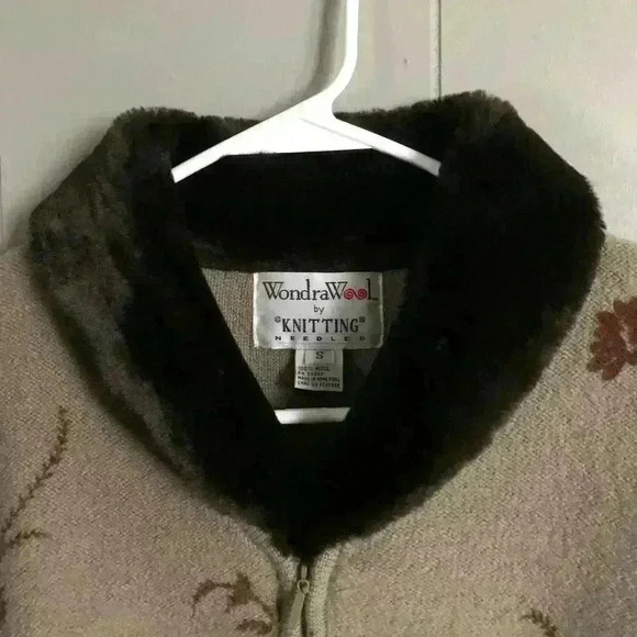 Wondra Wool By Knitting Needless Zip Up Faux Fur Collar Jacket Size S - Picture 3 of 7